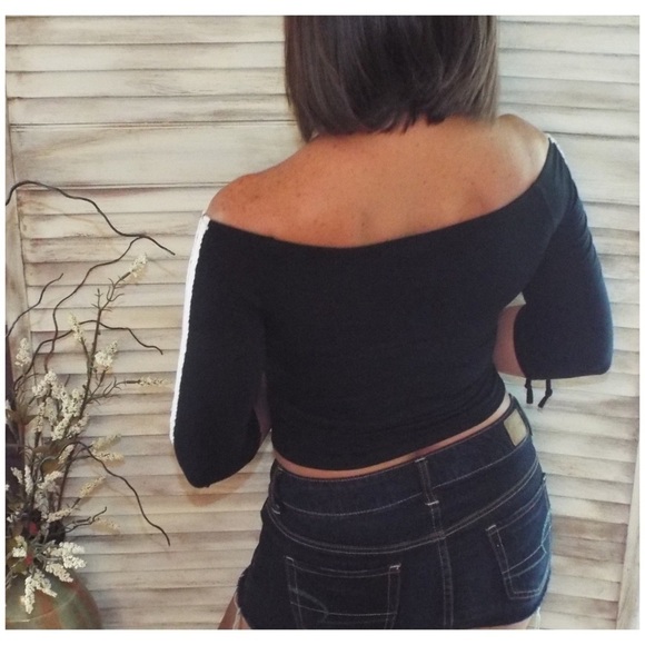 Fleur de Lis Saints Off Shoulder Contrast White 3022 - Picture 7 of 7